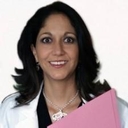 Dra. Paola Iturralde  ginecología y obstetrica, patología mamaria